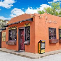 bars with reserved areas for couples in dallas The Grapevine Bar