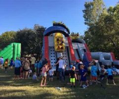 bouncy castles in dallas Starwalk of Dallas