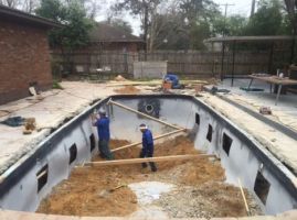 swimming pool maintenance dallas Texas Fiberglass Pools Inc.